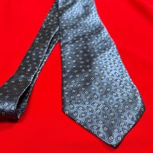 Ralph Lauren shiny silk tie.
